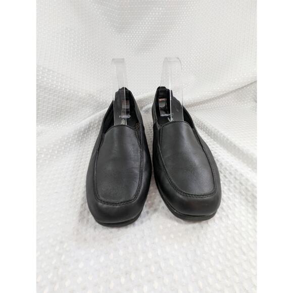 NWOT! HUSH PUPPIES! BLACK GENUINE LEATHER LOAFER SIMPLE SLIP-ON LOAFERS! SZ 11M - Picture 5 of 10